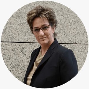 Eva Cerrolaza, Faculty Member at Westfield Business School, Cohort 63 Graduation 2025, practitioner.